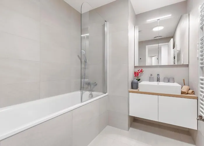 Apartment Luxury Sky Park - Panoramic Castle Views Pressburg