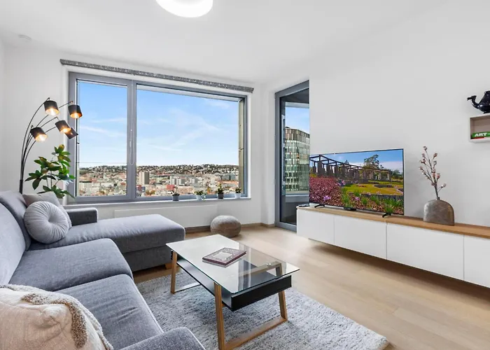 아파트 Luxury Sky Park - Panoramic Castle Views 브라티슬라바