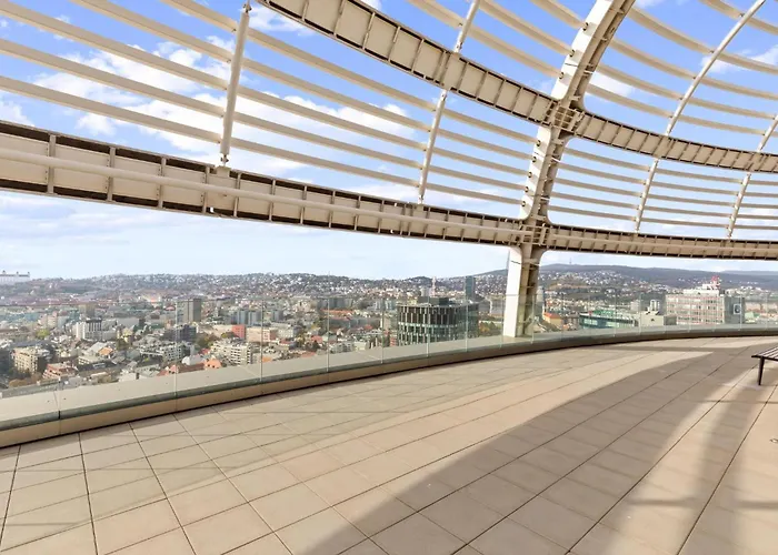 Luxury Sky Park - Panoramic Castle Views Pressburg