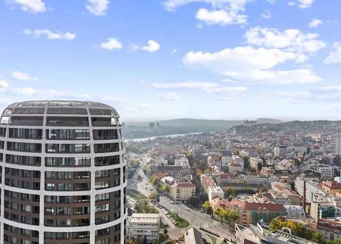아파트 Luxury Sky Park - Panoramic Castle Views