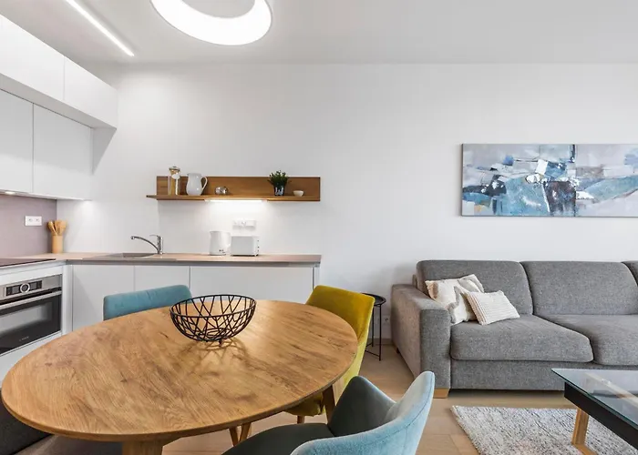 Apartman Luxury Sky Park - Panoramic Castle Views *