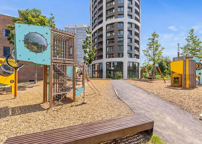 Luxury Sky Park - Panoramic Castle Views Apartman *