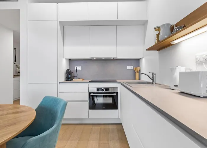 Luxury Sky Park - Panoramic Castle Views * Μπρατισλάβα